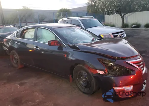 2015 Nissan Altima 2.5 from USA, damaged, VIN 1N4AL3AP1FN309535